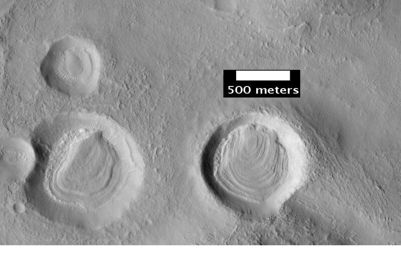 File:Layers in Crater.JPG