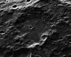 Van't Hoff crater 5006 med.jpg