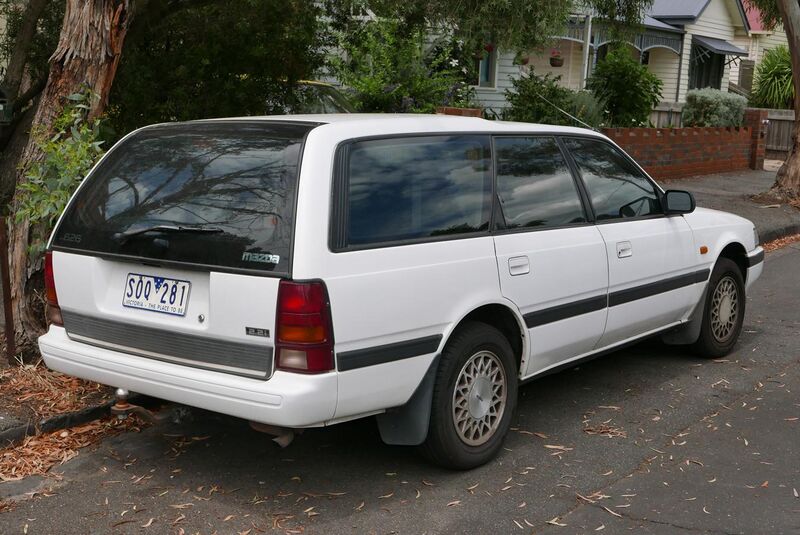 File:1992 Mazda 626 (GV Series 2) 2.2i station wagon (2016-01-04) 02.jpg