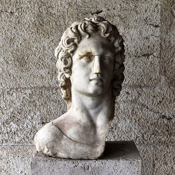 File:Bust of the sun-god Helios. 2nd cent. A.D.jpg