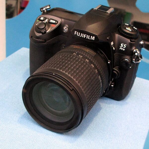 File:Fujifilm S5 pro img 1034.jpg