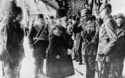 Sultan Mehmed V of Turkey greeting Kaiser Wilhelm II on his arrival at Constantinople.jpg