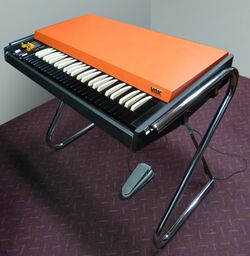 Vox Continental Combo Organ 1965.jpg