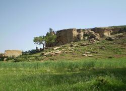 Cliff in Enticho Sandstone near Sinkata.jpg