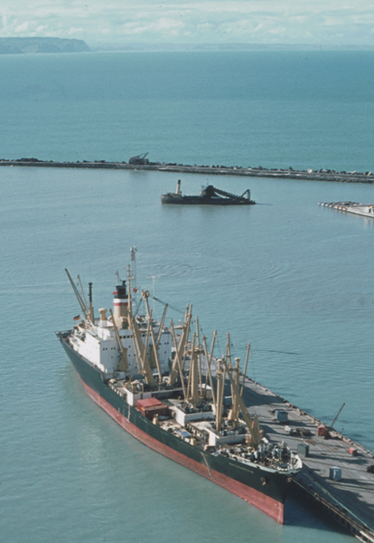 File:Hapag-Lloyd general cargo ship Bayernstein at the pier from the Port Napier in 1973.png
