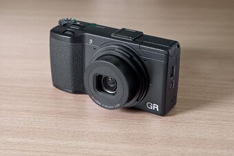 Ricoh GR (16159018330).jpg