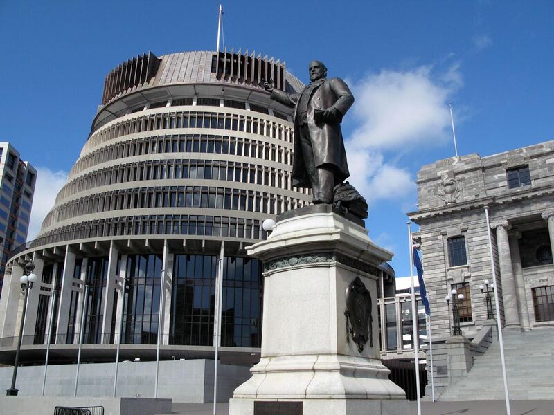 File:Beehive Building Wellington New Zealand.jpg
