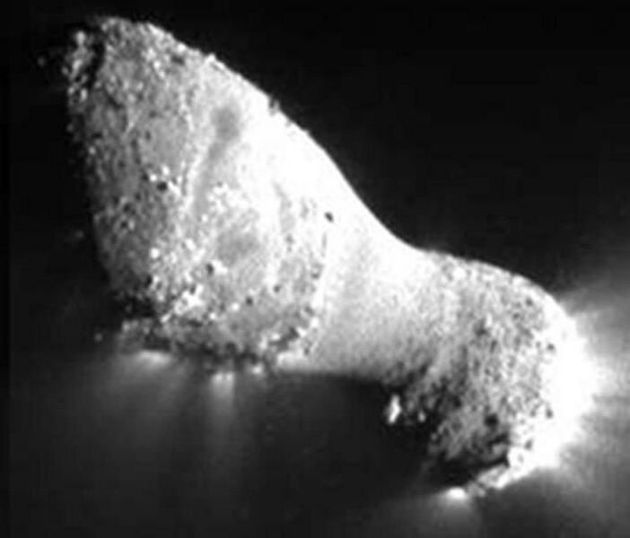 File:Comet Hartley 2 (super crop).jpg