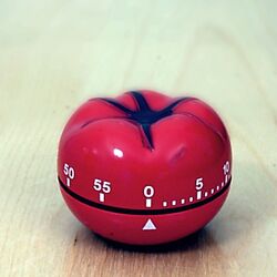 A tomato-shaped Pomodoro kitchen timer
