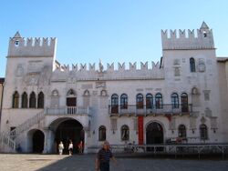 Koper Praetorian Palace.jpg