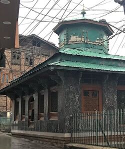 Roza Bal Tomb in Srinagar Kashmir.jpg