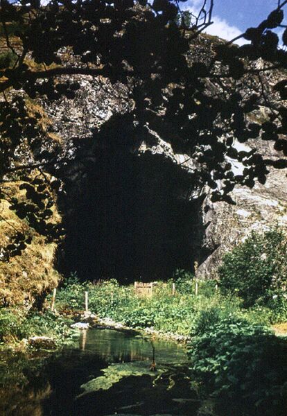 File:Капова пещера.jpg