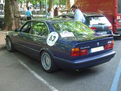 Alpina B10 BiTurbo BASIS BMW 5er Gen3 E34 1989-1994 backleft 2011-06-04 U.jpg