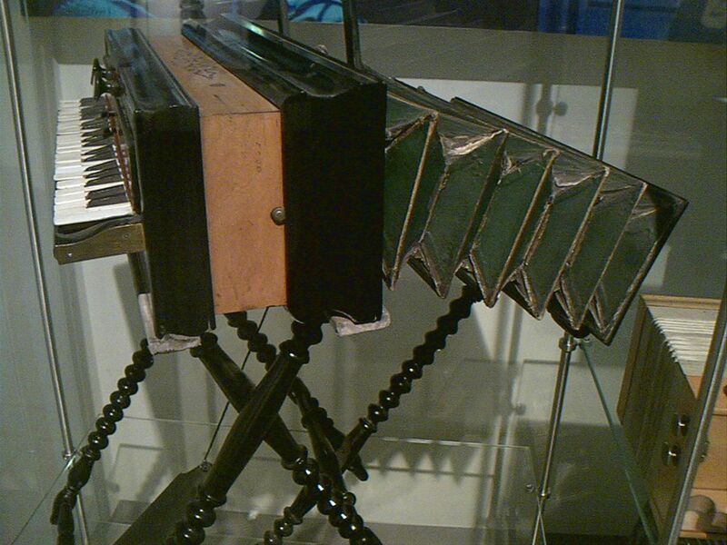 File:Harmoniflute, Technisches Museum Wien.jpg