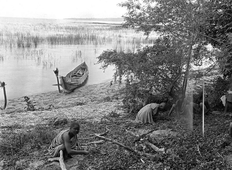 File:Sleeping sickness commission photos Wellcome L0049108.jpg