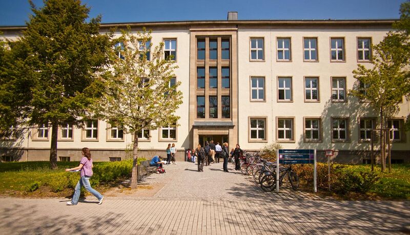 File:Staatswissenschaftliche Fakultaet Uni Erfurt.jpg