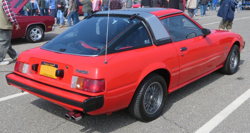 File:1979 Mazda RX-7 rear 4.28.18.jpg