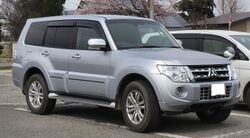 Mitsubishi V98 Pajero Long Body Super Exceed 3200 DI-D.JPG