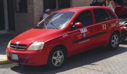 '03-'05 Chevrolet Corsa Hatchback Taxi Isla Mujeures.jpg