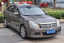 2006 Dongfeng-Nissan Sylphy Classic.jpg