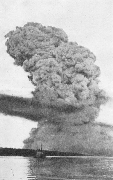 File:Halifax Explosion blast cloud.jpg