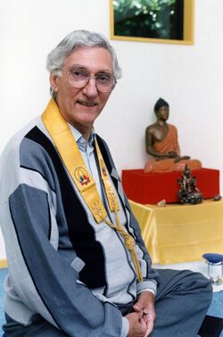 Sangharakshita with Buddha.jpg