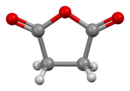 Succinic-anhydride-from-xtal-3D-bs-17.png