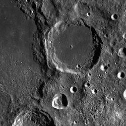 Davisson crater LROC.jpg