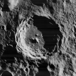 Hale crater 4006 h2.jpg