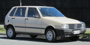 1987 Fiat Uno 70 Hatchback (13055225274) (cropped).jpg