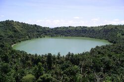 Lac dziani vue.jpg