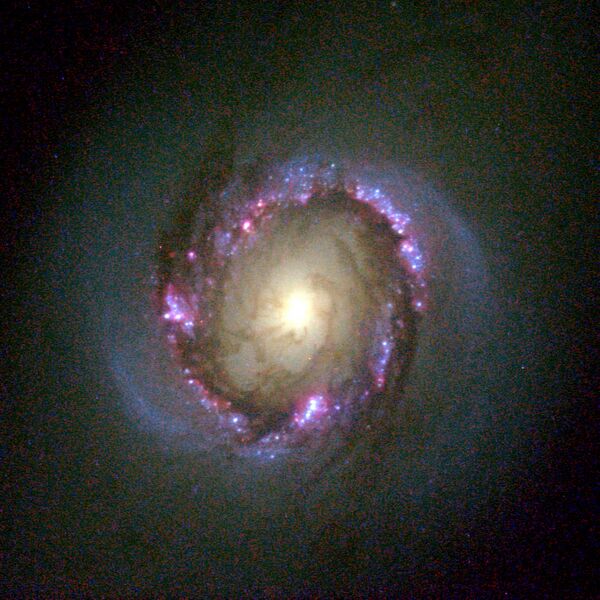 File:NGC 4314HST1998-21-b-full.jpg