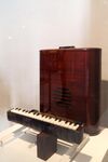 Solovox synthesizer - commercialized by Hammond, 1940.jpg