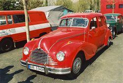 1952-55 EMW 340 Limousine, at Wartburg 2006-08.jpg