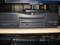 Compaq Presario 2200 Desktop PC.jpg