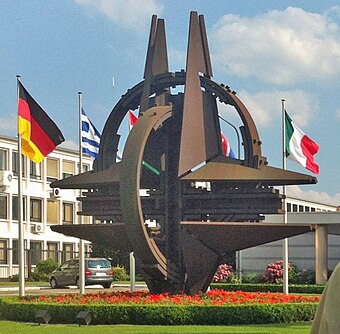 NATO-Bruxelles 2014-07-23 21-05.jpg