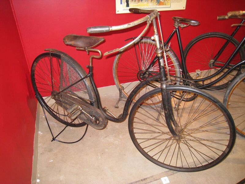 File:New Mail Ladies Hard-tire Safety bicycle, circa 1891.JPG