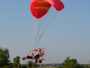 Powrachute Pegasus powered parachute 02.jpg