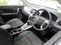 The interior of Chevrolet CAPTIVA.JPG