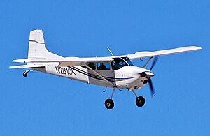 1979 Cessna 180K, C-N- 18053081 N2810K (without the floats) (5031770297).jpg