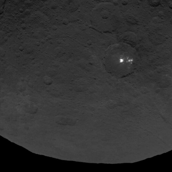 File:PIA19579-Ceres-DwarfPlanet-Dawn-2ndMappingOrbit-image11-20150609.jpg