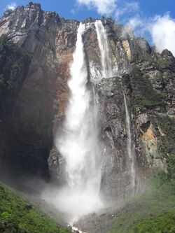 Salto del Angel-Canaima-Venezuela08.JPG