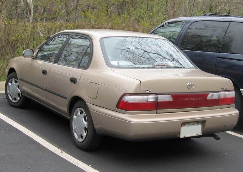 File:96-97 Toyota Corolla DX.jpg
