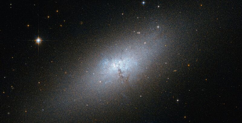 File:A Peculiar Compact Blue Dwarf Galaxy.jpg