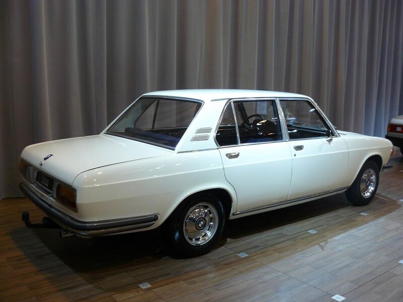 File:BMW 2500 1969.jpg