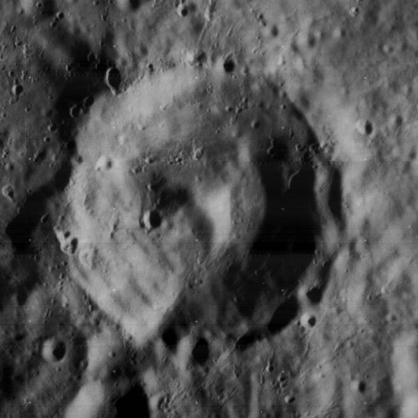 File:Ball crater 4112 h3.jpg