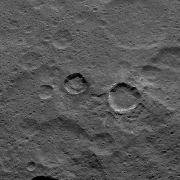 File:PIA20142-Ceres-DwarfPlanet-Dawn-3rdMapOrbit-HAMO-image79-20151018.jpg