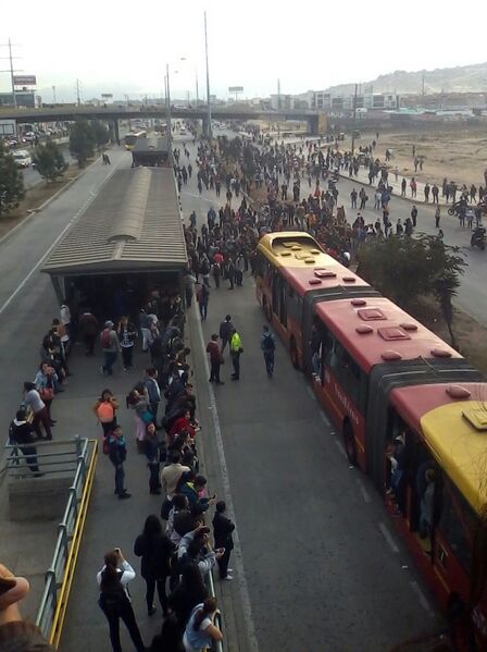 File:Protest against bus rapid transit in Bogotá, 2016.jpg