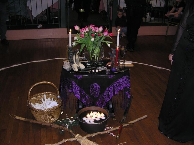 File:The Imbolc Ritual Altar.jpg