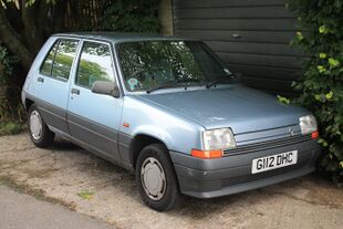 1990 Renault 5 1.4 Auto (9743019740).jpg